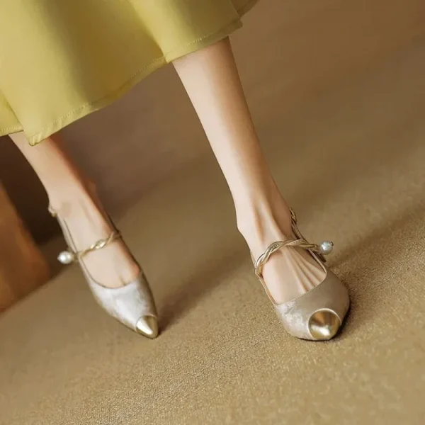 Sandal cao gót nữ mùa hè - mũi nhọn, gót thấp, quai khóa, đính ngọc trai, phong cách retro thanh lịch - Hình ảnh 5