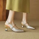 Sandal cao gót nữ mùa hè - mũi nhọn, gót thấp, quai khóa, đính ngọc trai, phong cách retro thanh lịch